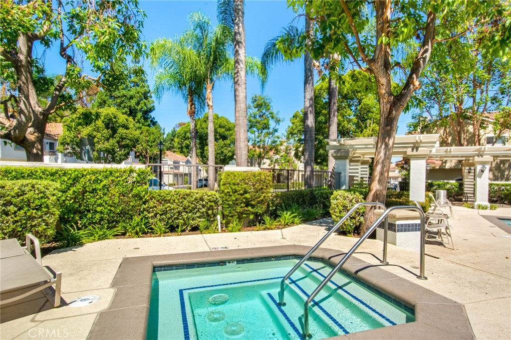 MLS #OC25226345 image #32