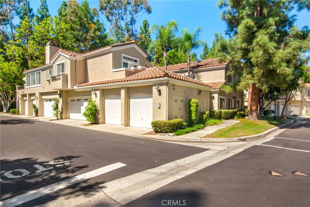 MLS #OC25226345 image #4