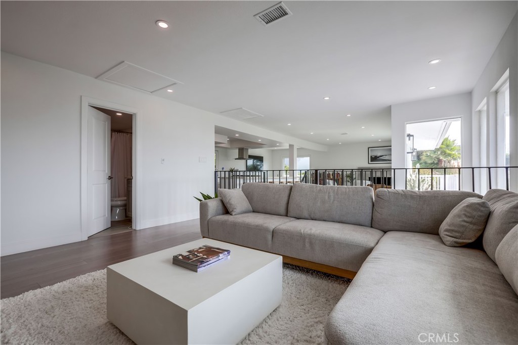 MLS #OC25226355 image #20