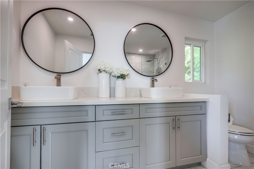 MLS #OC25226355 image #30