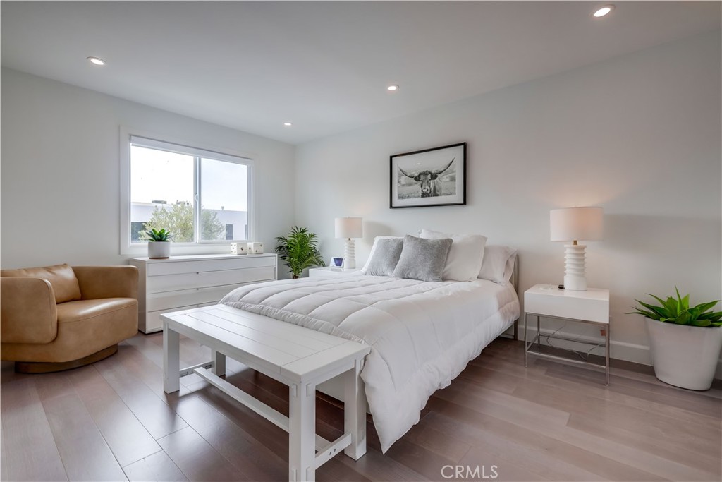 MLS #OC25226355 image #35