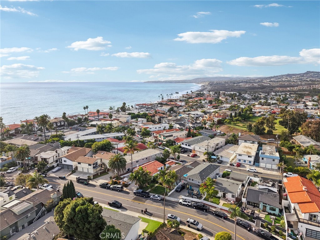 MLS #OC25226385 image #37