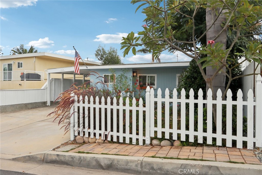 MLS #OC25226385 image #41