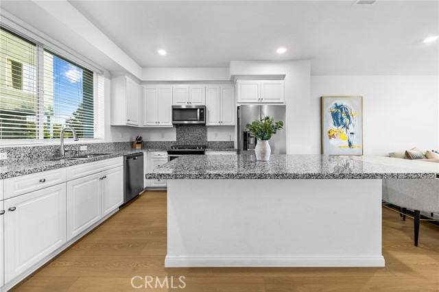 MLS #OC25226415 image #12