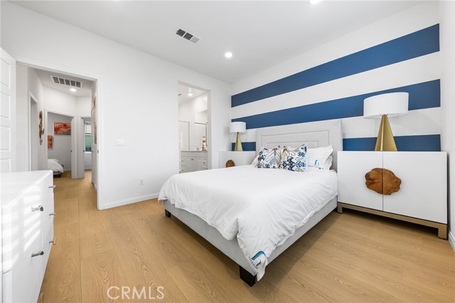 MLS #OC25226415 image #21