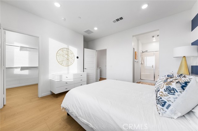 MLS #OC25226415 image #22