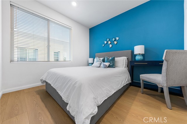 MLS #OC25226415 image #26