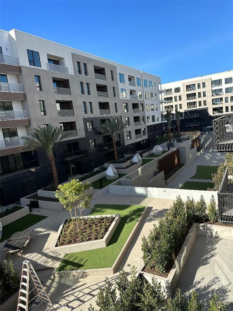 MLS #OC25226419 image #23