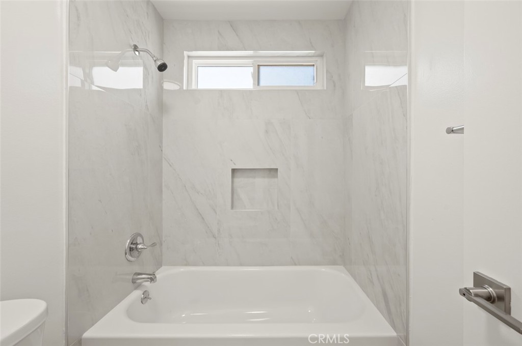 MLS #OC25226511 image #22