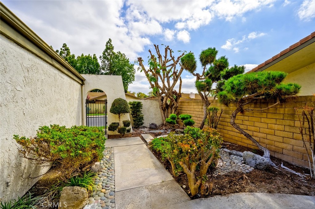 MLS #OC25226511 image #4