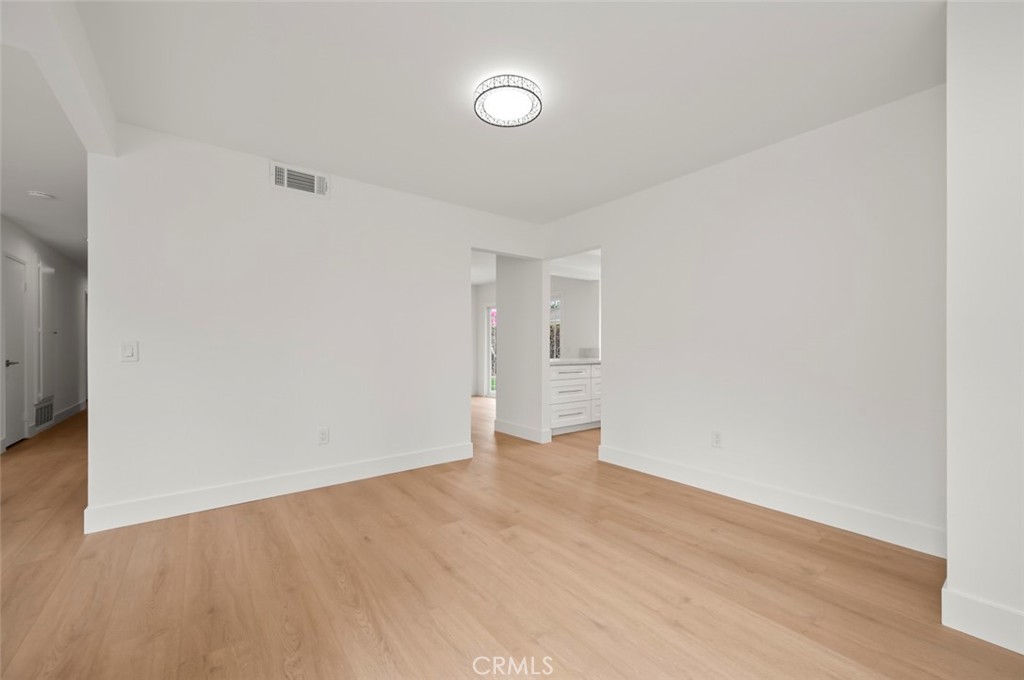 MLS #OC25226511 image #44