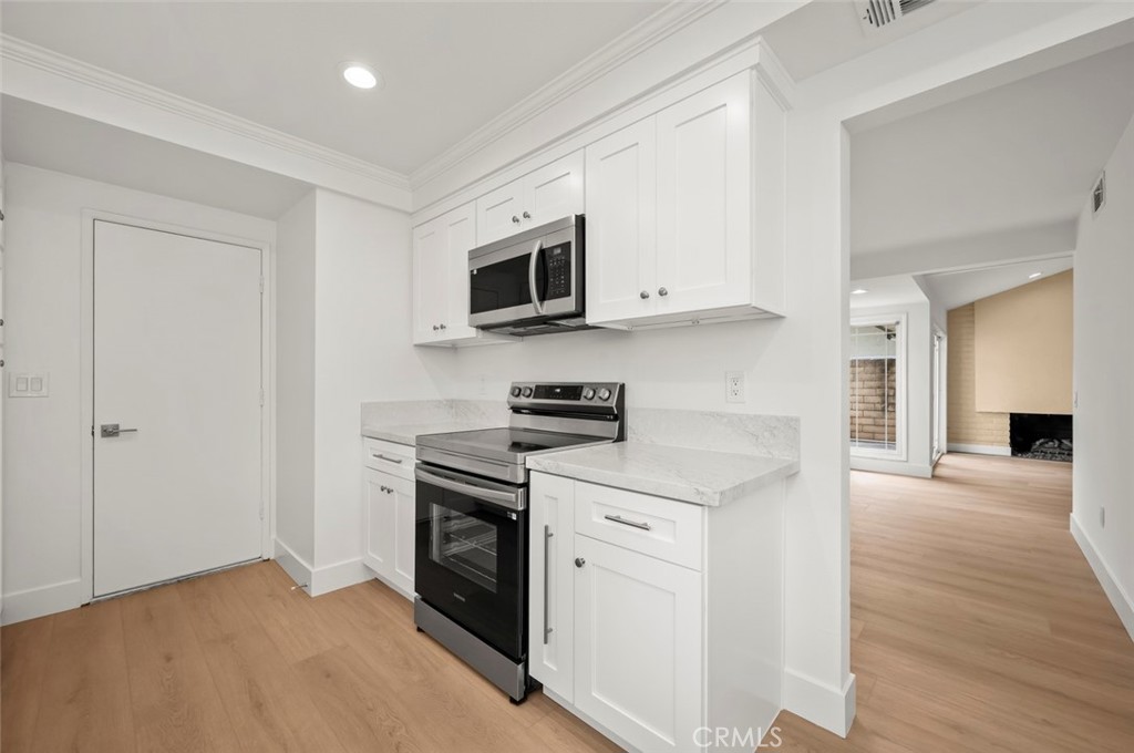 MLS #OC25226511 image #50