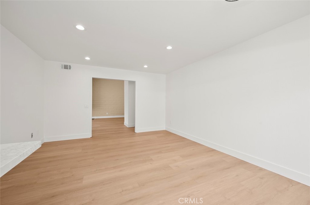 MLS #OC25226511 image #52