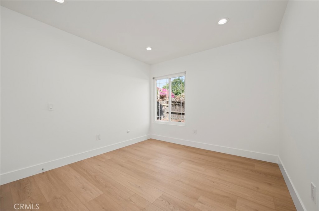 MLS #OC25226511 image #59