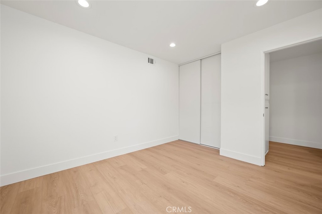 MLS #OC25226511 image #60