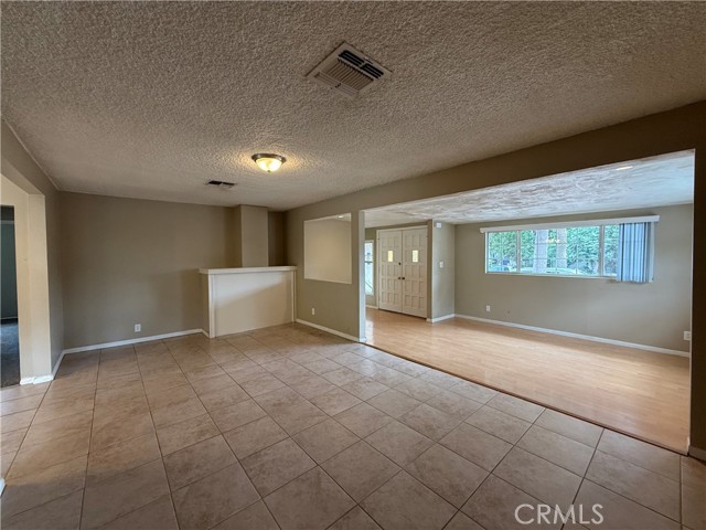 MLS #OC25226551 image #11