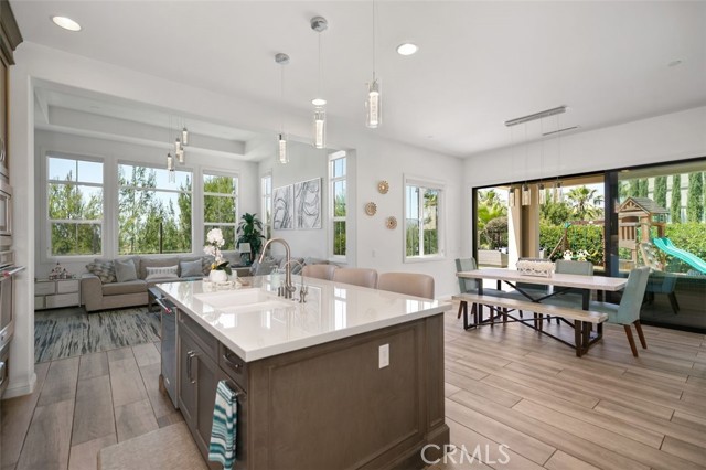 MLS #OC25226554 image #1