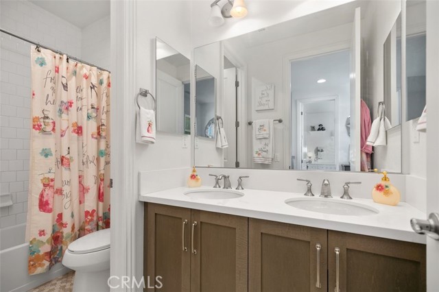 MLS #OC25226554 image #32