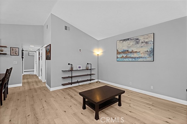 MLS #OC25226555 image #6