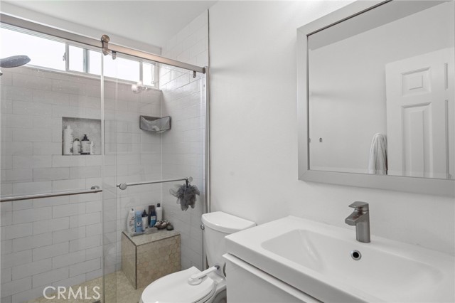 MLS #OC25226576 image #19