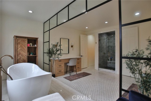 MLS #OC25226593 image #21