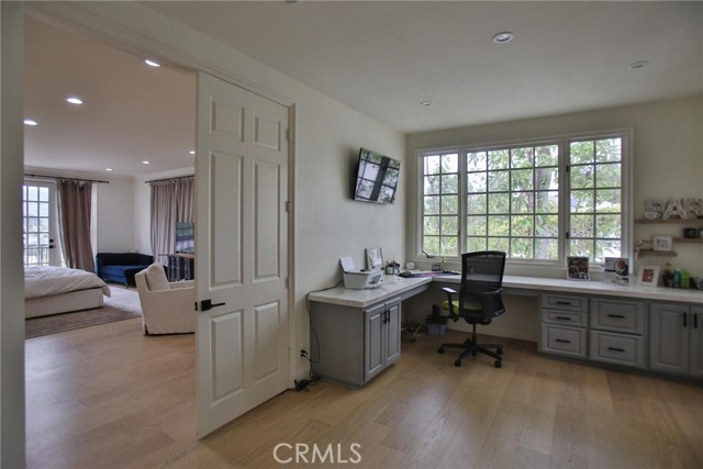 MLS #OC25226593 image #23