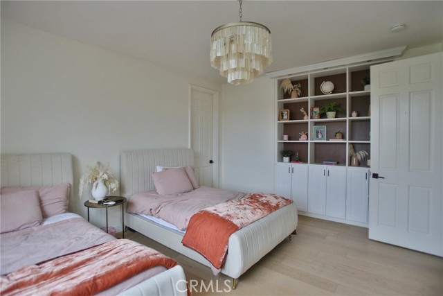 MLS #OC25226593 image #27