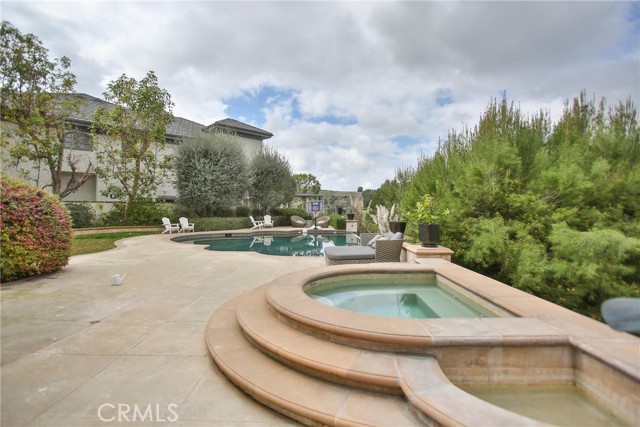 MLS #OC25226593 image #33