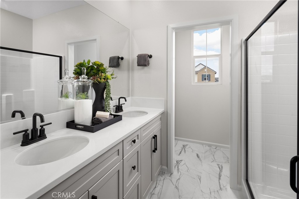 MLS #OC25226626 image #11