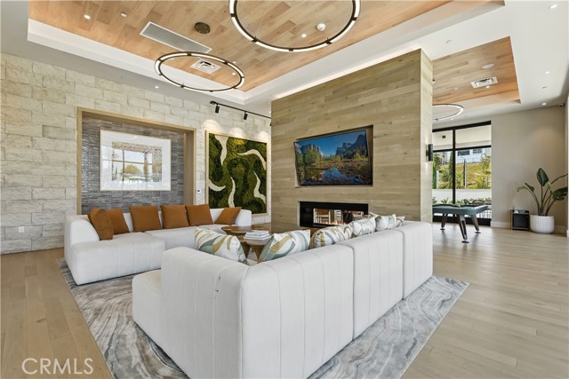 MLS #OC25226630 image #9