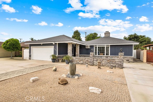 MLS #OC25226642 image #1