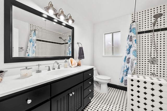 MLS #OC25226642 image #16