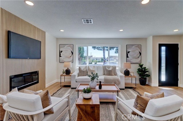 MLS #OC25226724 image #7