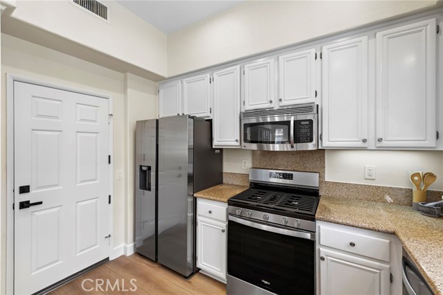 MLS #OC25226750 image #8