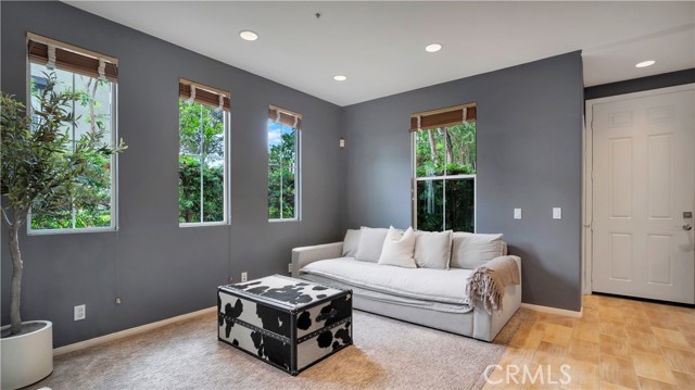 MLS #OC25226873 image #3