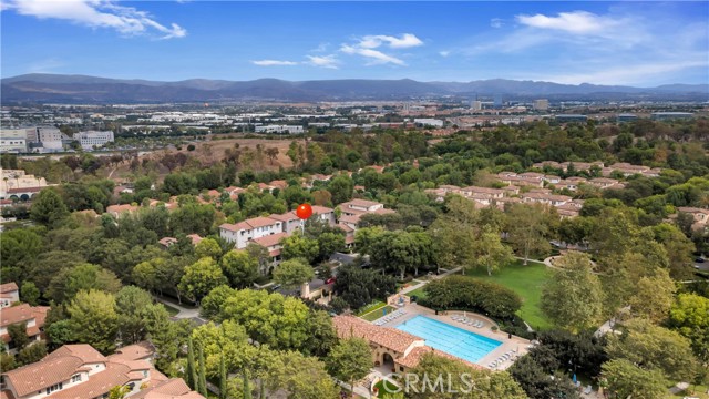 MLS #OC25226873 image #32