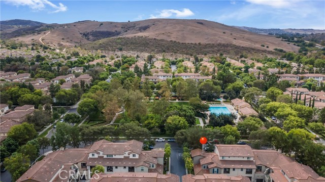 MLS #OC25226873 image #34