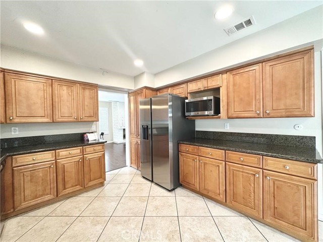 MLS #OC25226875 image #10