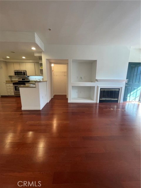 MLS #OC25227011 image #5