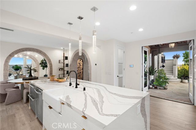 MLS #OC25227184 image #17