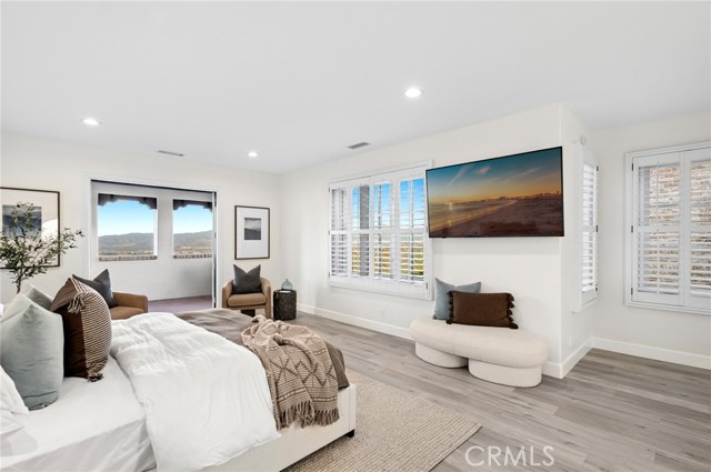 MLS #OC25227184 image #35