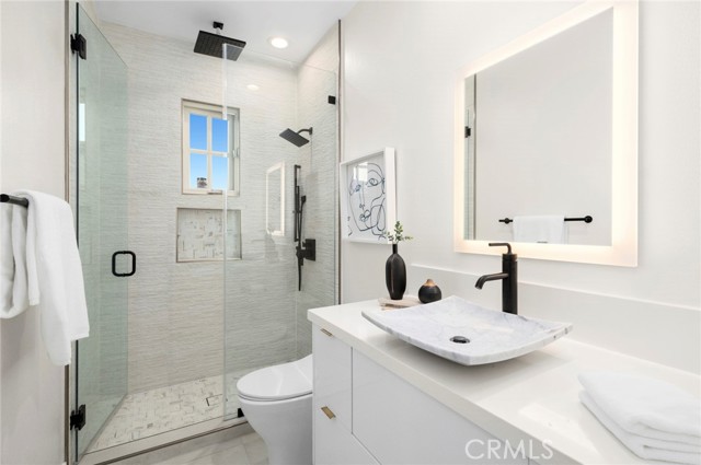 MLS #OC25227184 image #40