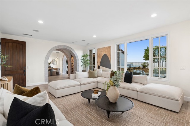 MLS #OC25227184 image #9