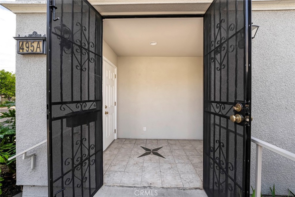 MLS #OC25227311 image #4