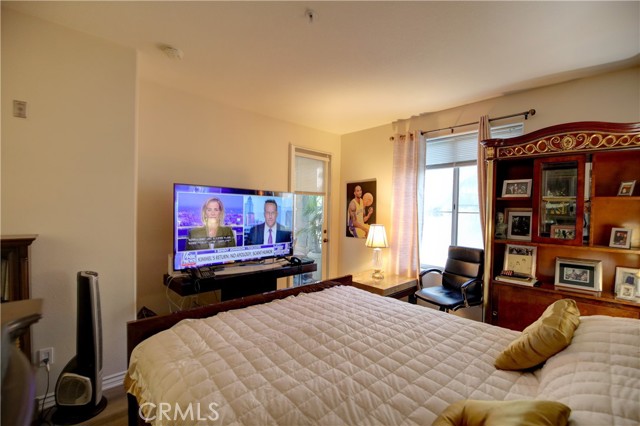 MLS #OC25227328 image #11