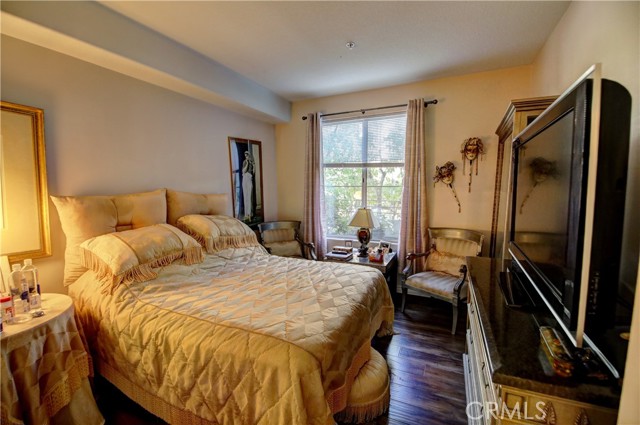 MLS #OC25227328 image #12