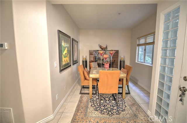 MLS #OC25227328 image #2