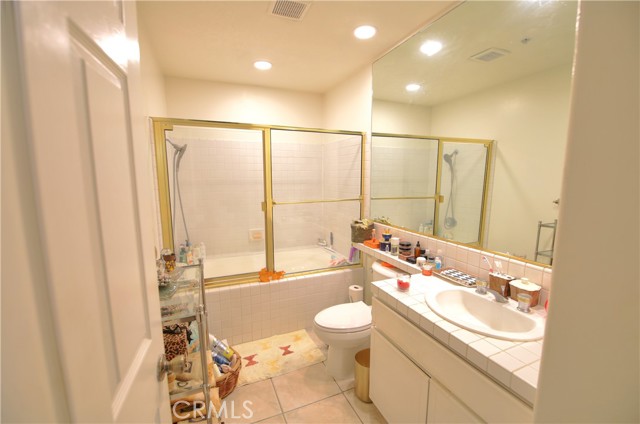 MLS #OC25227328 image #9