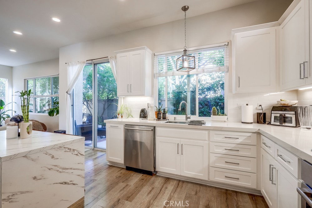 MLS #OC25227346 image #16