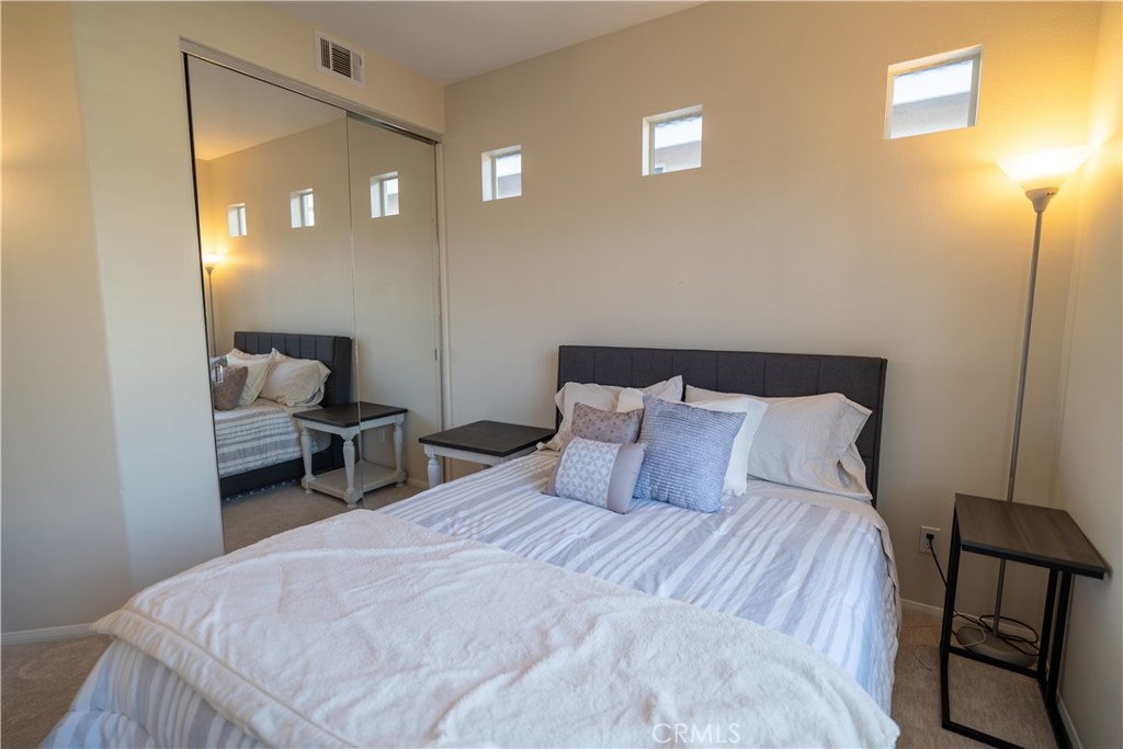 MLS #OC25227346 image #40